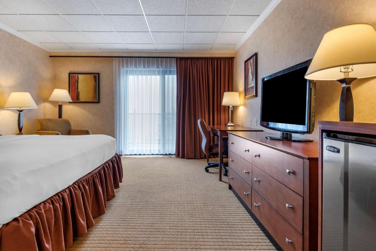 Best Western Plus Oswego Hotel And Conference Center Eksteriør billede