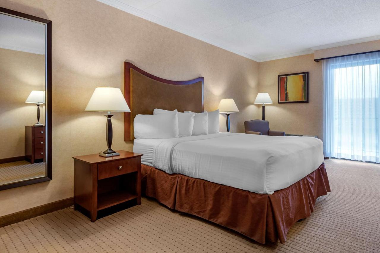 Best Western Plus Oswego Hotel And Conference Center Eksteriør billede