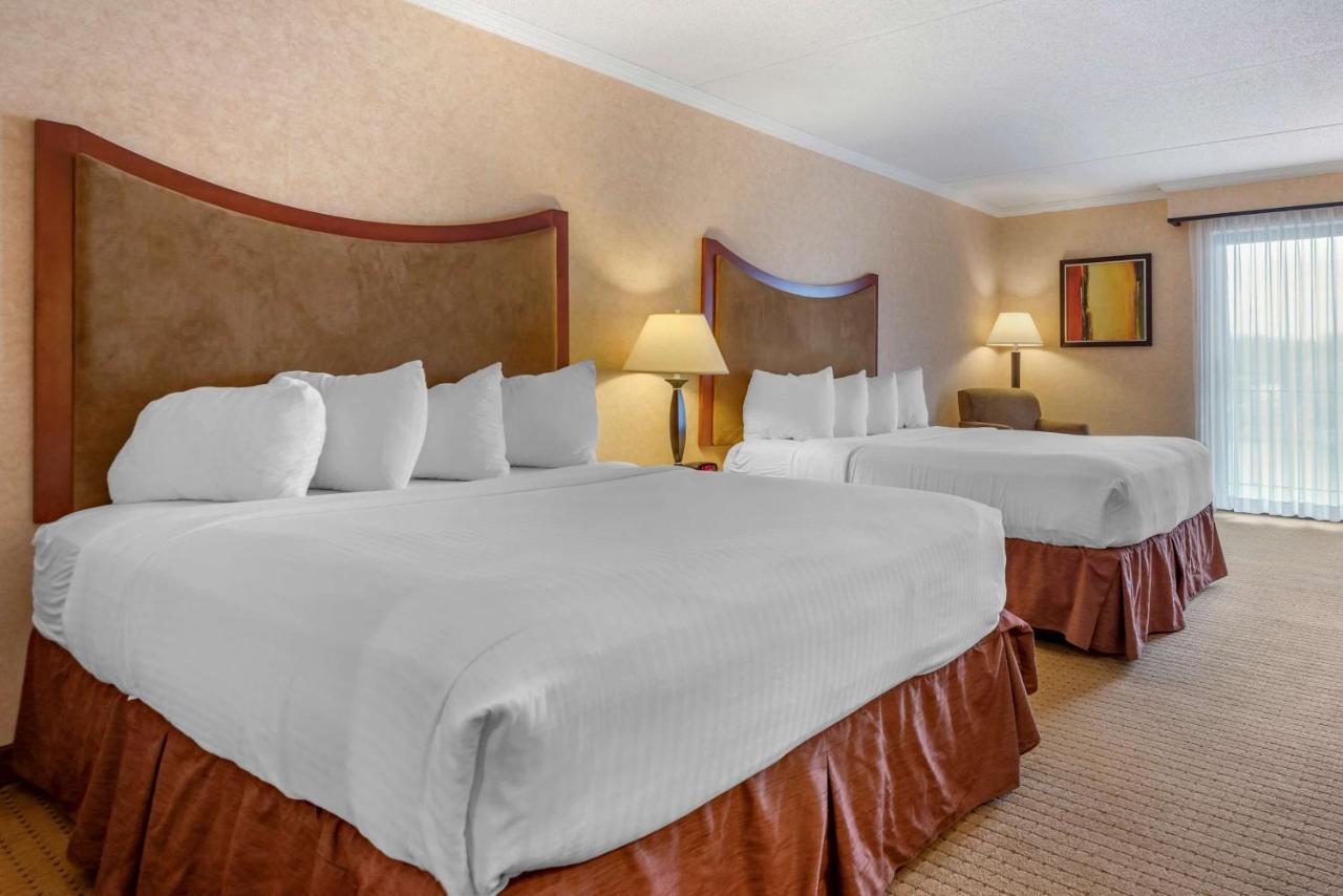 Best Western Plus Oswego Hotel And Conference Center Eksteriør billede
