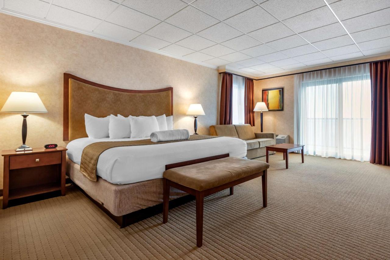 Best Western Plus Oswego Hotel And Conference Center Eksteriør billede
