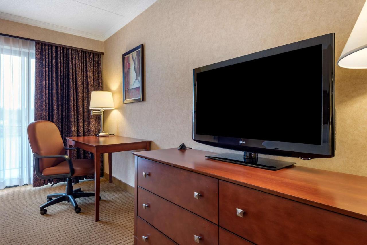 Best Western Plus Oswego Hotel And Conference Center Eksteriør billede