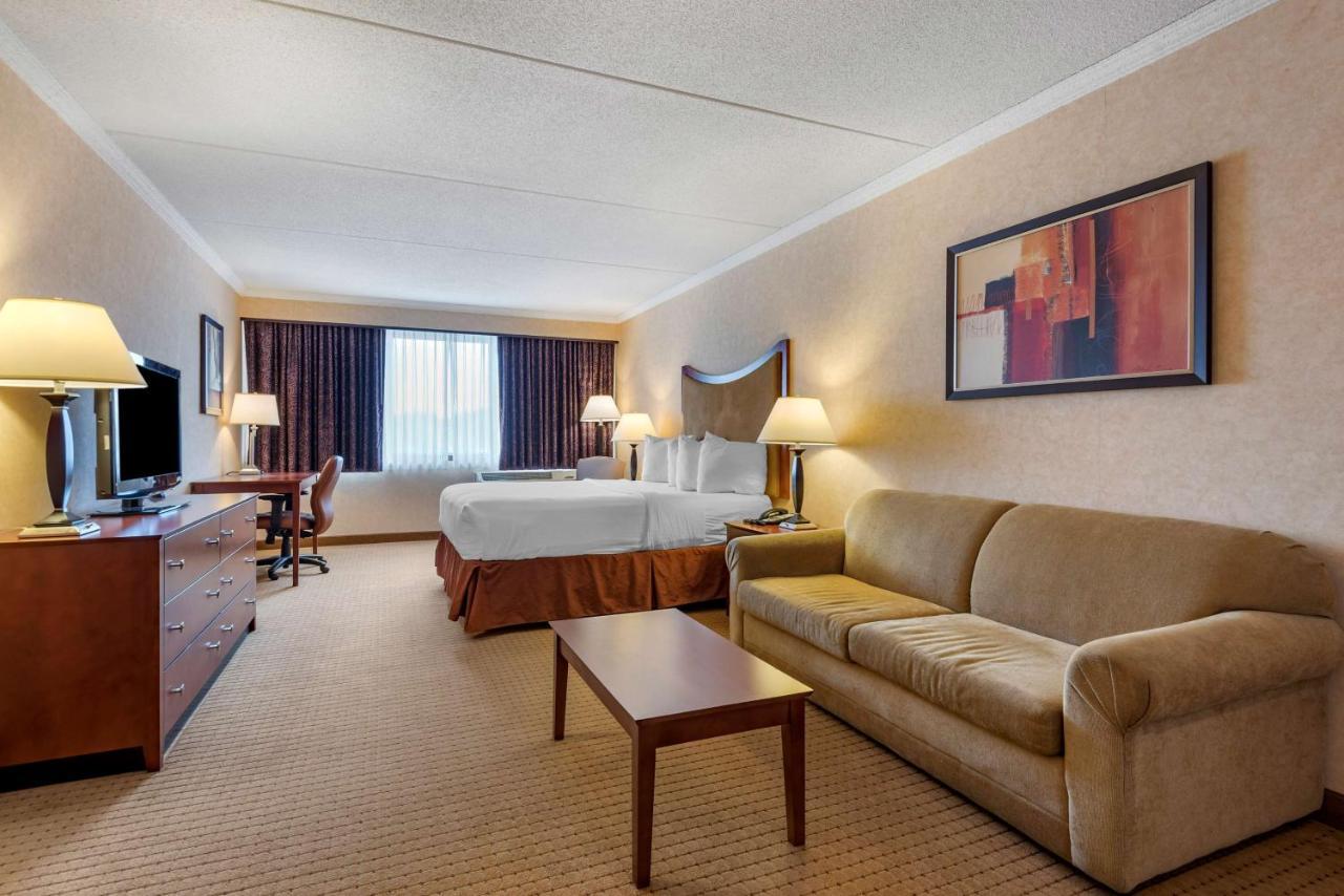 Best Western Plus Oswego Hotel And Conference Center Eksteriør billede