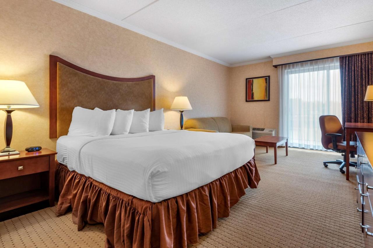 Best Western Plus Oswego Hotel And Conference Center Eksteriør billede