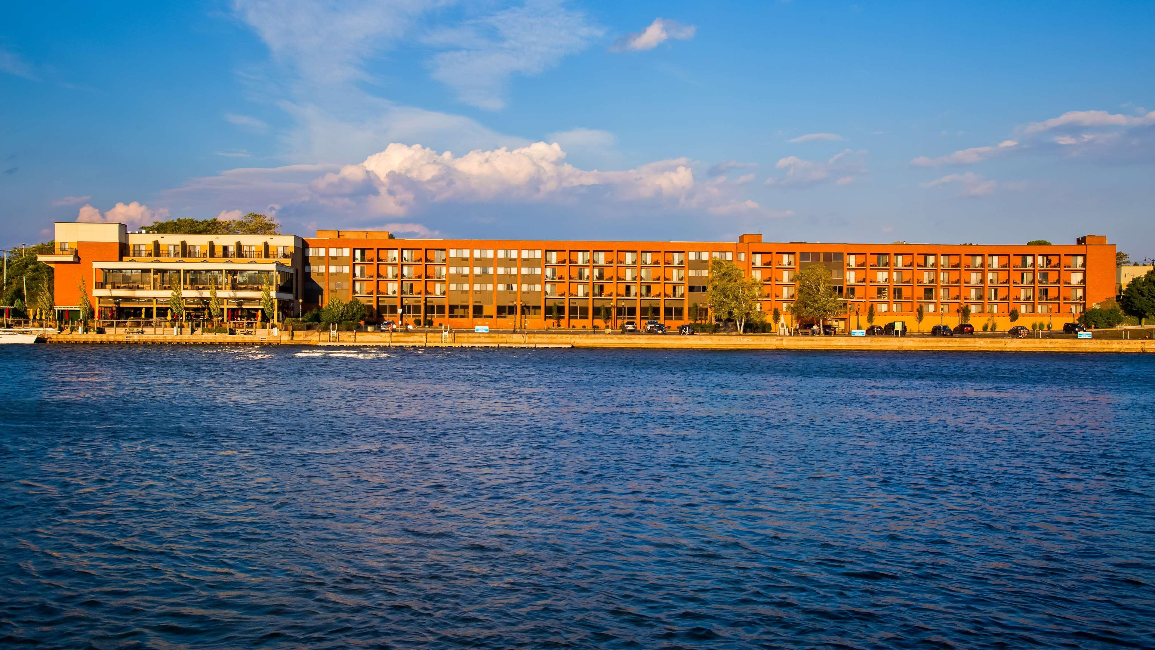 Best Western Plus Oswego Hotel And Conference Center Eksteriør billede