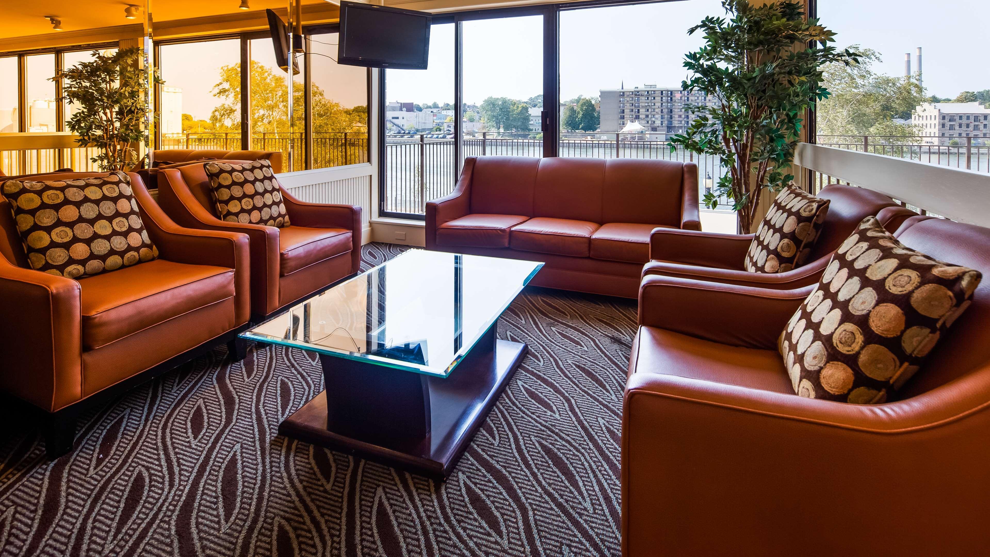 Best Western Plus Oswego Hotel And Conference Center Eksteriør billede