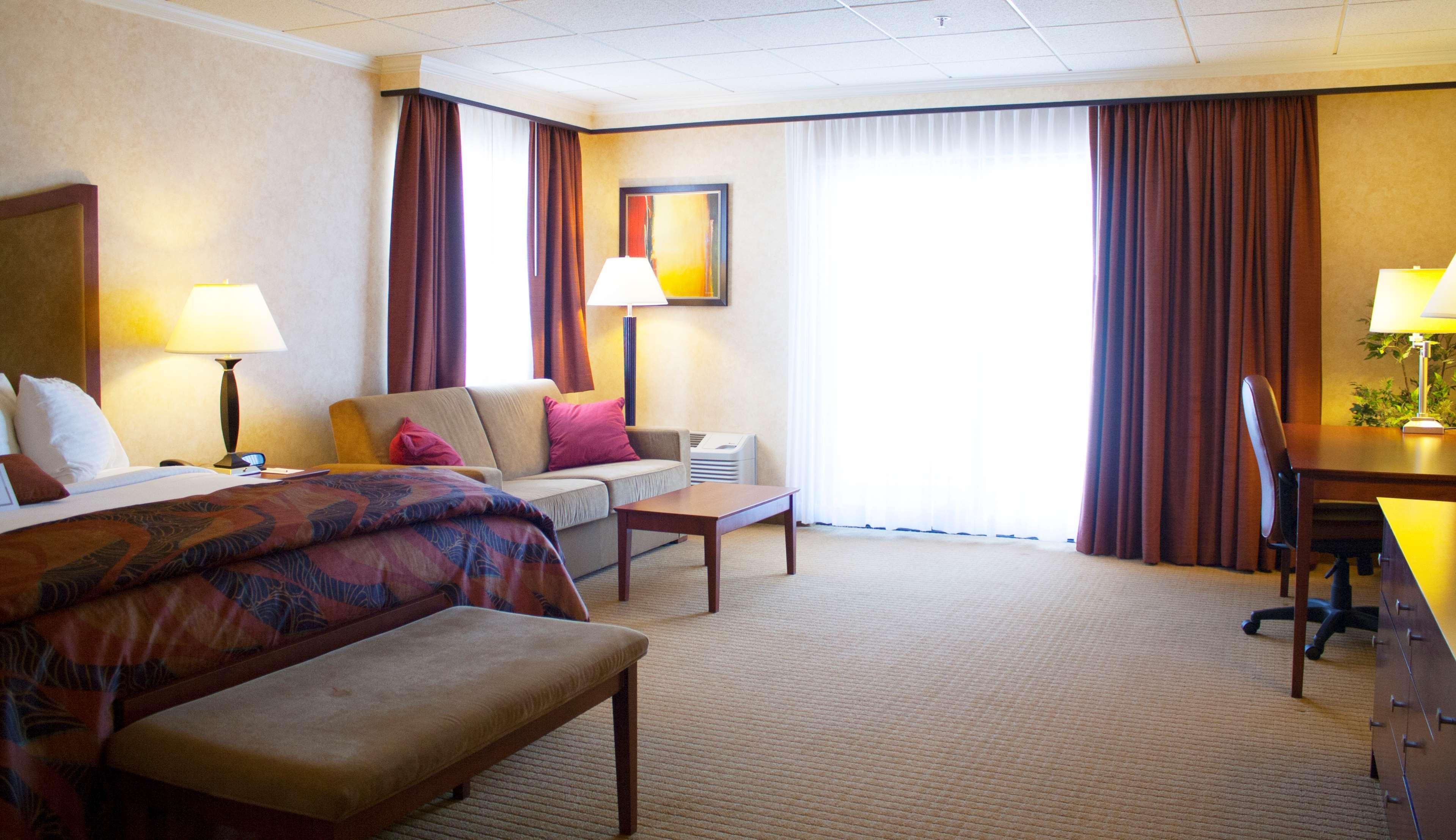 Best Western Plus Oswego Hotel And Conference Center Eksteriør billede
