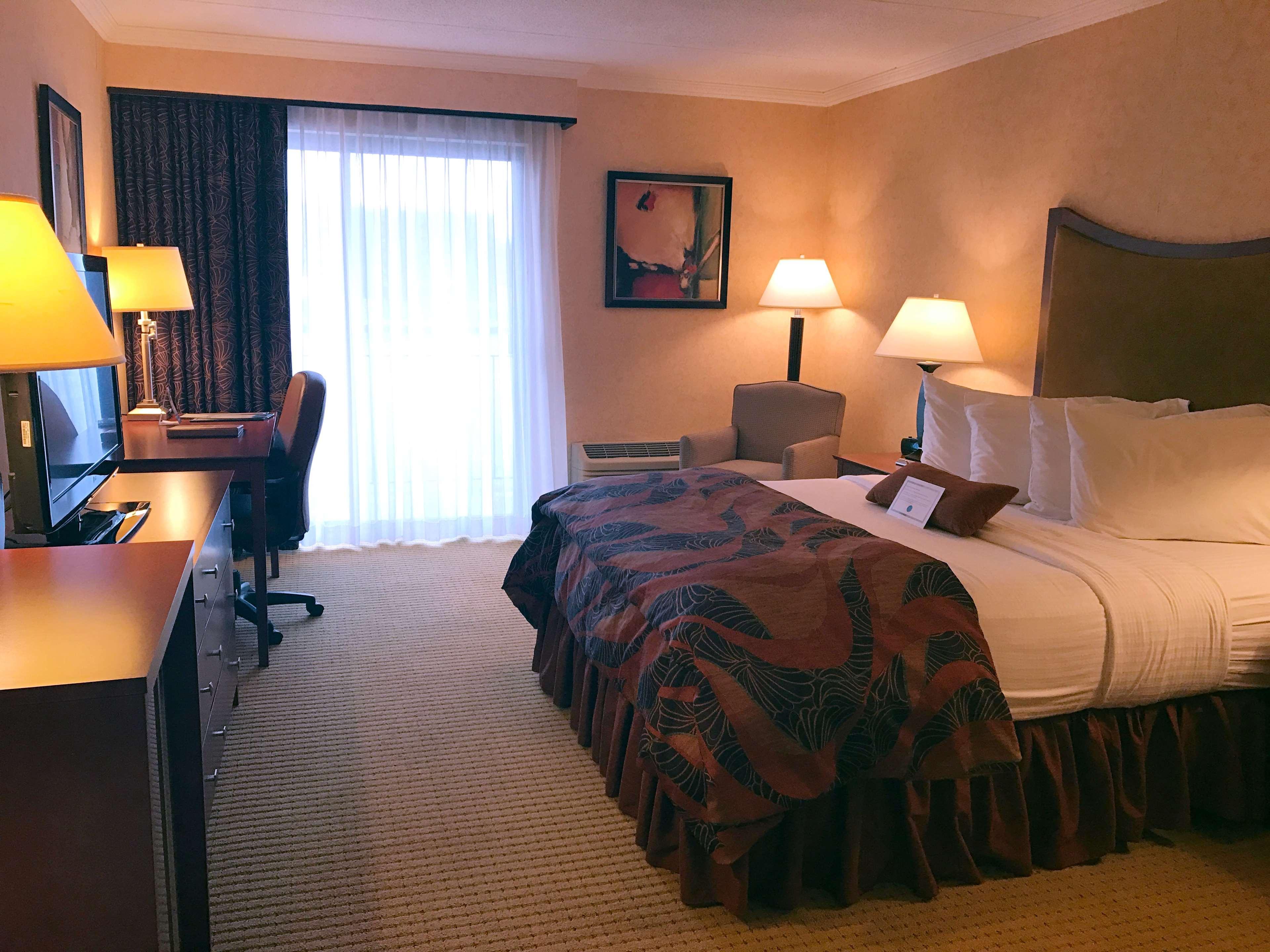 Best Western Plus Oswego Hotel And Conference Center Eksteriør billede