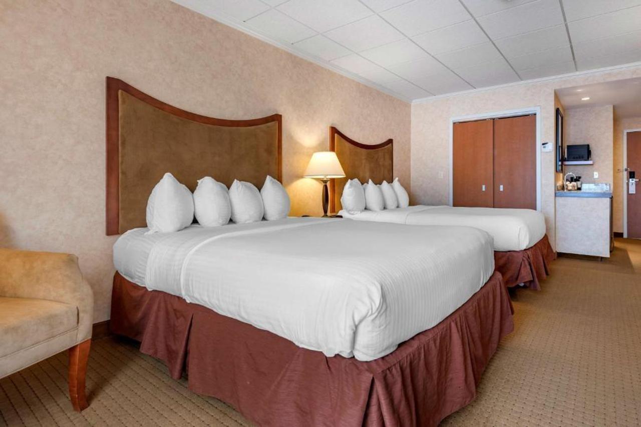 Best Western Plus Oswego Hotel And Conference Center Eksteriør billede
